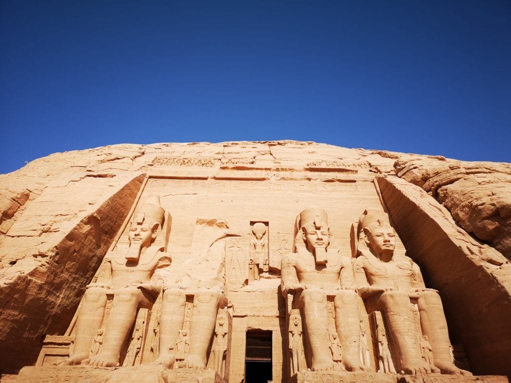 Best Egypt Travel Guide, Abu Simbel the entrance The Temple of Ramses II